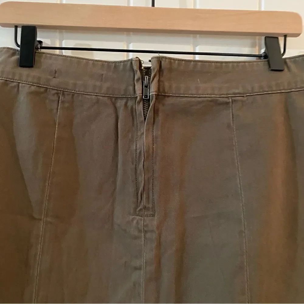 NWT Forever 21 Olive Green Scalloped Mini Skirt